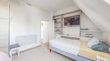 4 slaapkamers, reisbedje, gratis wifi, beddengoed