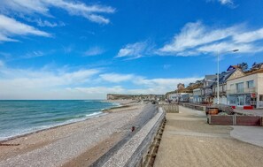 Beach - Awesome home in Arques la Bataille (Arques la Bataille)
