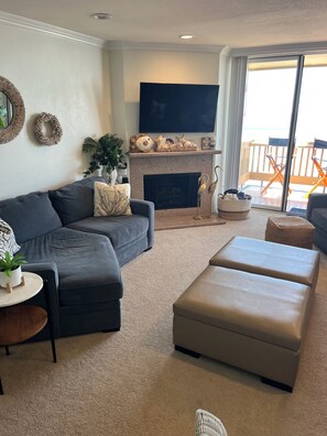 Smart-TV, peis, fotballspill og bordtennis