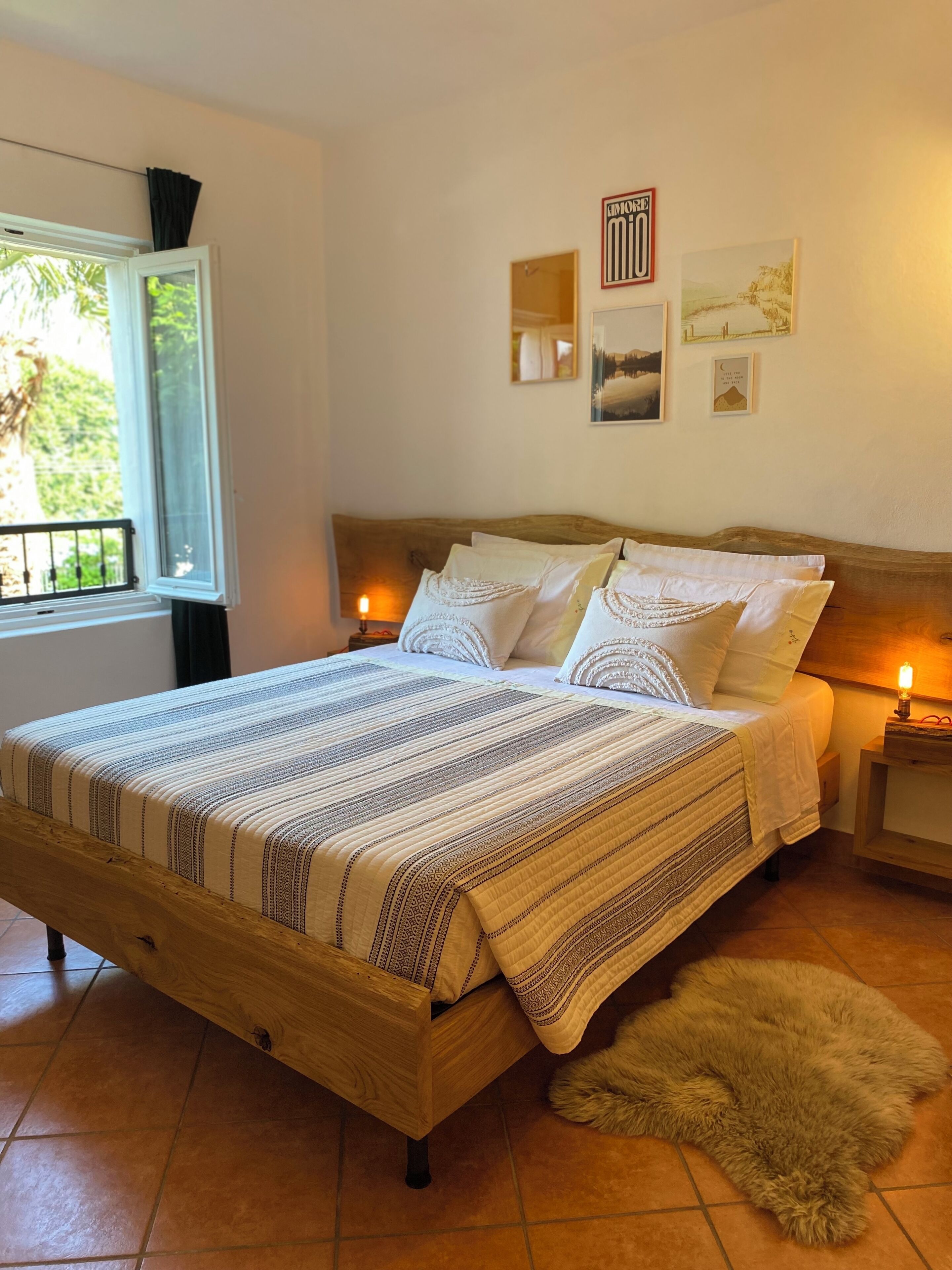 2 bedrooms, desk, iron/ironing board, travel cot