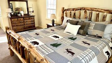 4 bedrooms, desk, iron/ironing board, free WiFi