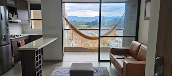 ÂĄA 15 Minuto del Aeropuerto Internacional J.m.c.! Confortable Unidad Residencial