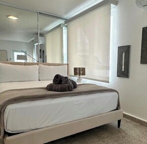 Blackout curtains, free WiFi