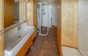 Shower - 4 bedroom lovely home in Fagerfjäll (Fagerfjäll)