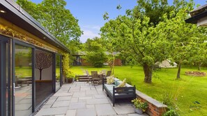 Nhà | 4 phòng ngủ 