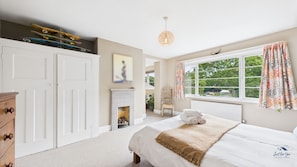 4 bedrooms