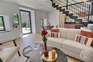 TV, table tennis, books