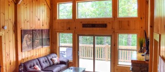 ACE HIGH Cabin- RRG- Hot Tub