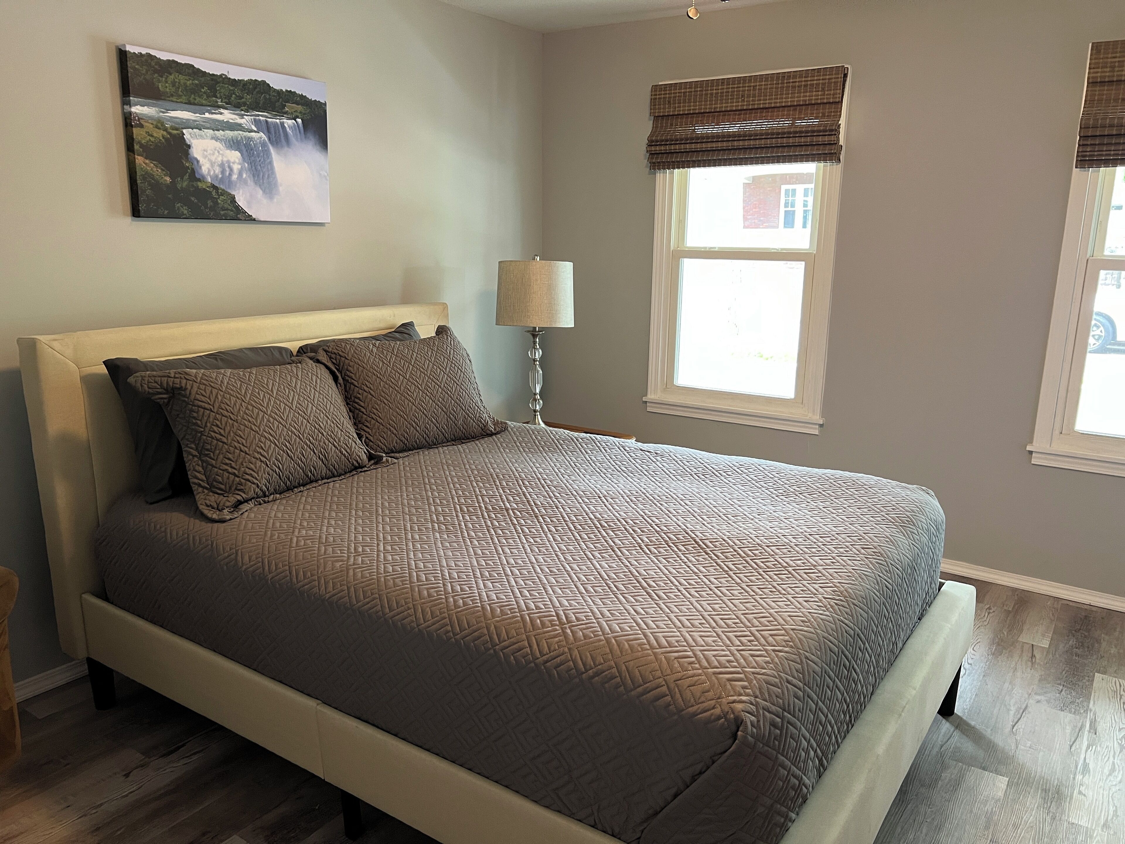 4 chambres, fer et planche à repasser, Wi-Fi, draps fournis