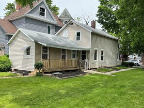  المنشأة من الخارج