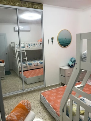 2 bedrooms, iron/ironing board, WiFi, bed sheets - Mi Barca Su Casa 🇵🇷⚓️ (Isabela)