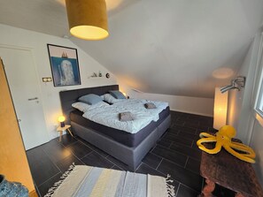 2 chambres, fer et planche à repasser, Wi-Fi, literie fournie