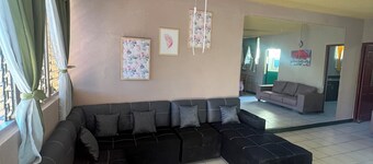 Hermosa Cama Amplia en la Ciudad