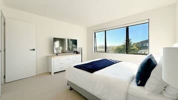 3 bedrooms, free WiFi, bed sheets