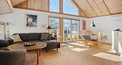 Lovely home in Børkop with WiFi