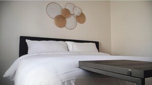 2 habitaciones, tabla de planchar con plancha, wifi y ropa de cama