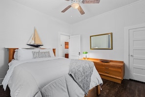 3 bedrooms, travel crib, free WiFi, bed sheets