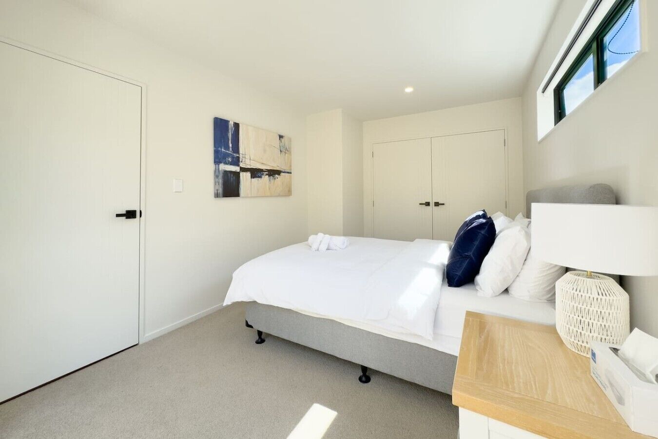 4 bedrooms, WiFi, bed sheets