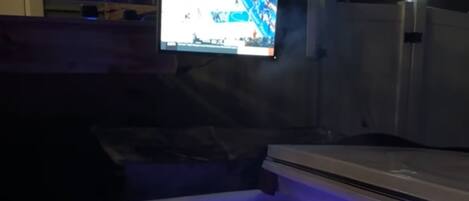 Tina de hidromasaje al aire libre