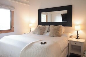 2 bedrooms, WiFi, bed sheets - Best Views in Steamboat! 2B 3baths
(Steamboat Springs)