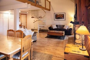 Living area - Best Views in Steamboat! 2B 3baths

 (Steamboat Springs)