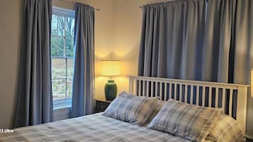 4 chambres, bureau, Wi-Fi, draps fournis