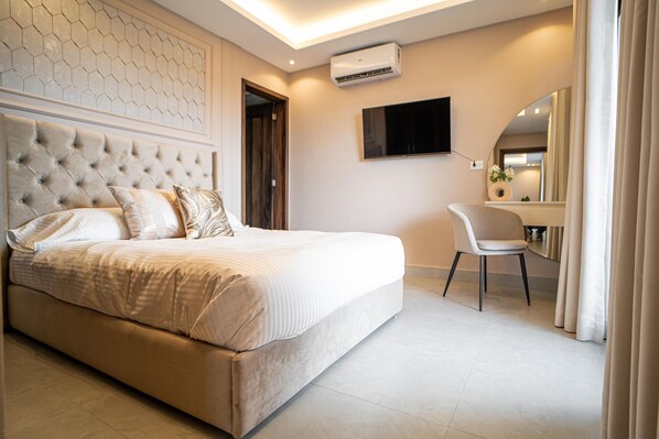 2 chambres, fer et planche à repasser, Wi-Fi gratuit, draps fournis