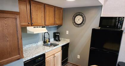 NEW on the market 2 bedroom, 2 full baths, sleeps 8
