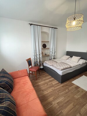 Desk, free WiFi, bed sheets