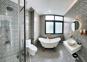 Minibar, két bảo mật tại phòng, bàn, phòng cách âm 