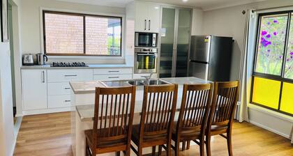 Charming Riverside Retreat sleep7