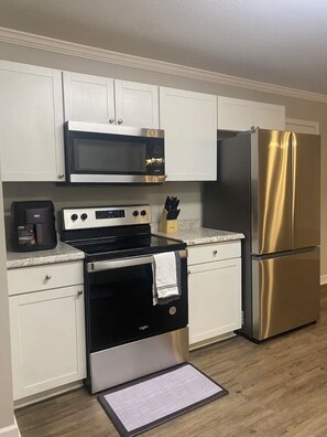 Private kitchen - “ paradise retreat” (Jackson)