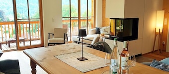 Relax in our dream holiday flat with sauna and mountain views!