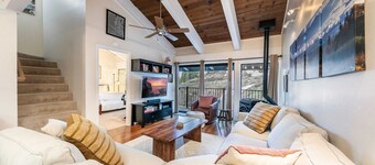 2BR Mins to Alpine Base Area at Palisades!