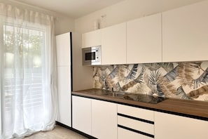 Mikrowelle, Geschirrspüler