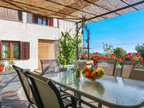 Outdoor dining - Vacation home Lorena by Interhome (Labin)