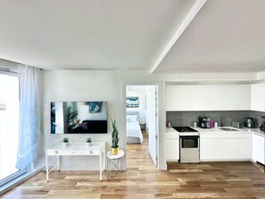 1 chambre, bureau, fer et planche à repasser, Wi-Fi gratuit