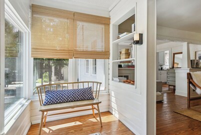 The Sunday Cottage in Old Town, Bay St. Louis.  Priceless Location! Walkable!