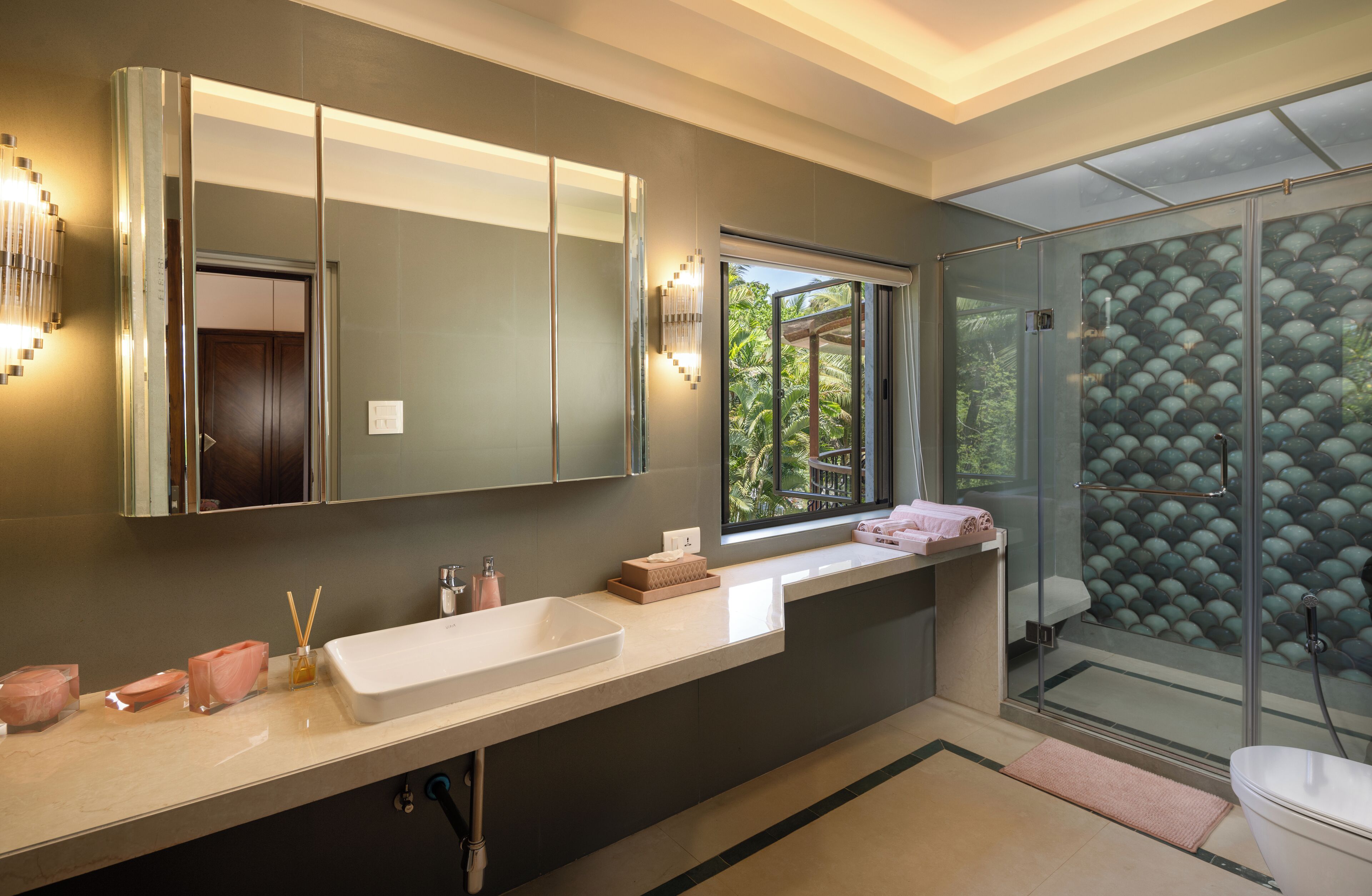 Luxury Villa, Balcony, Partial Sea View | Bathroom | Shower, free toiletries, hair dryer, towels