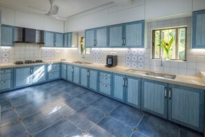 Luxury Villa, Balcony, Partial Sea View | Private kitchen | Full-size fridge, microwave, oven, stovetop