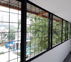City view from property - GoHome Harmoni Apartment (Jakarta)
