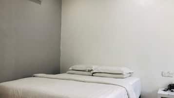 Luxury Double Room, 1 King Bed | Free WiFi, bed sheets
