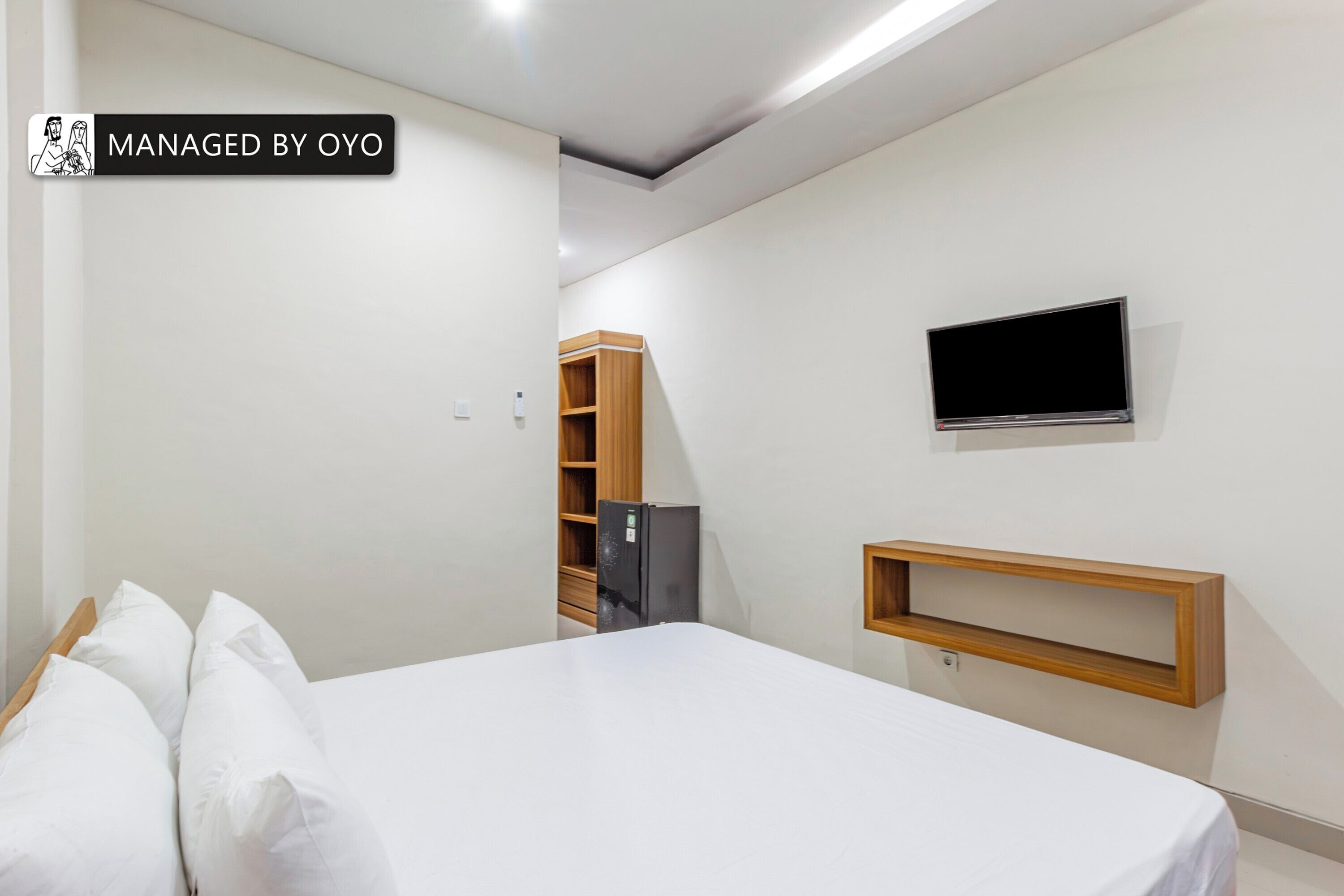 华丽双人房 | 办公桌、笔记本电脑工作区、遮光窗帘、免费 WiFi