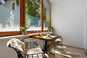 Dining - Apartment 'Antique Wohnung Am Schloss' with Wi-Fi (Bautzen)