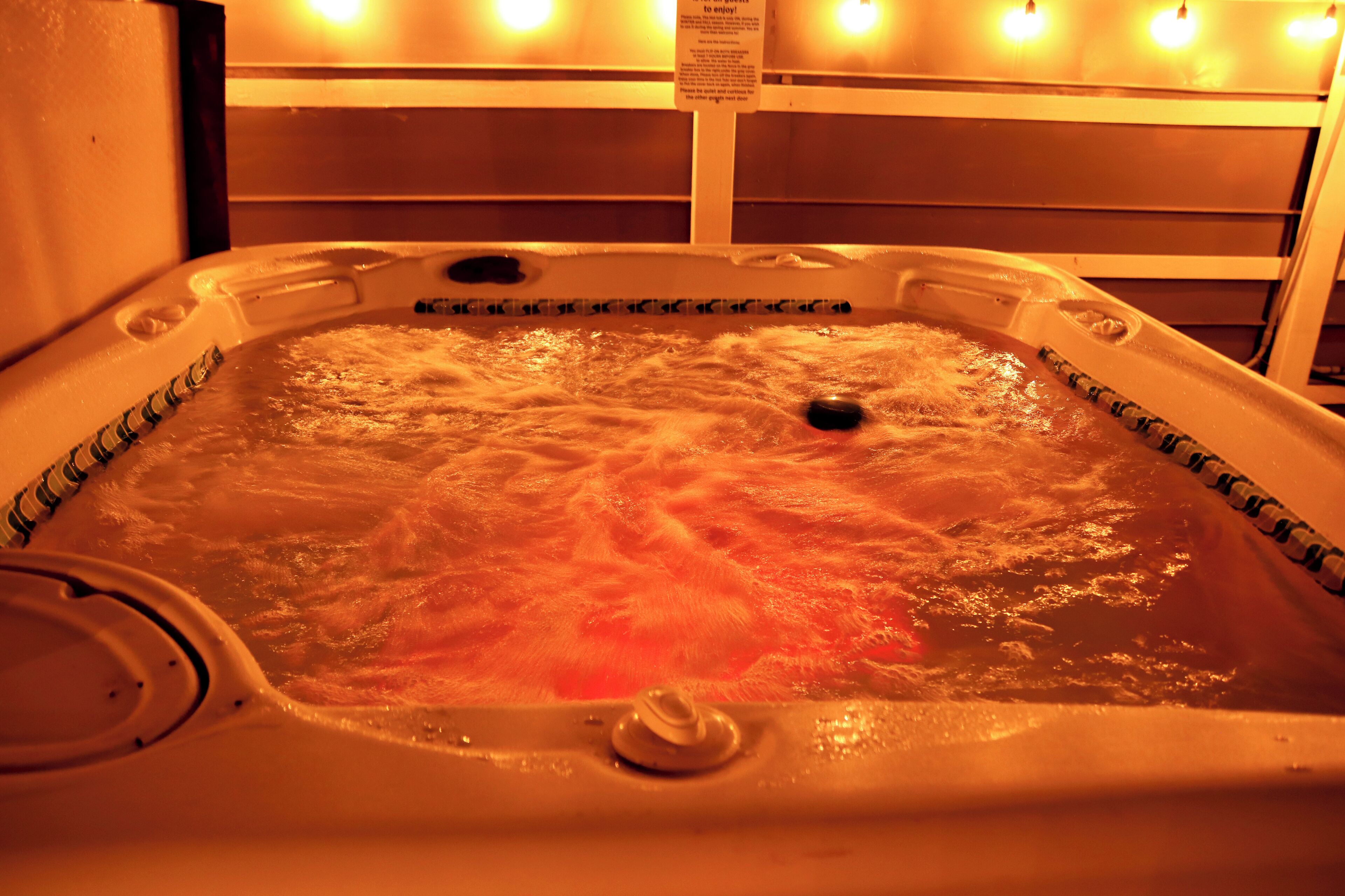Indoor spa tub