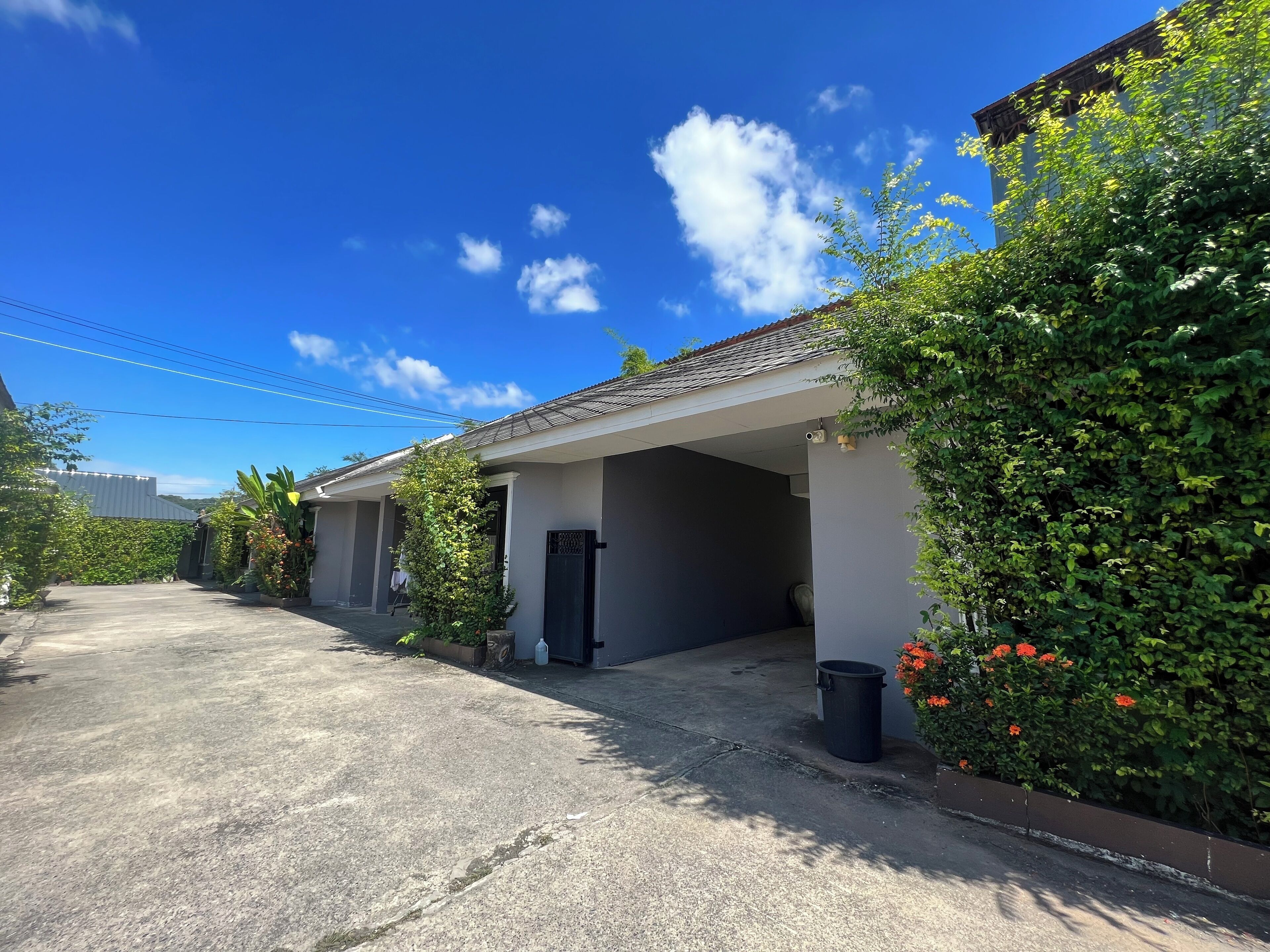 Mặt tiền nơi lưu trú