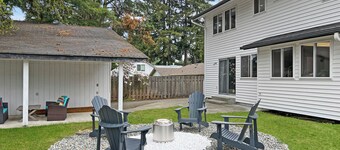 Entire home in Port Orchard, Washington with Game Room, Fire Pit and RV Parking