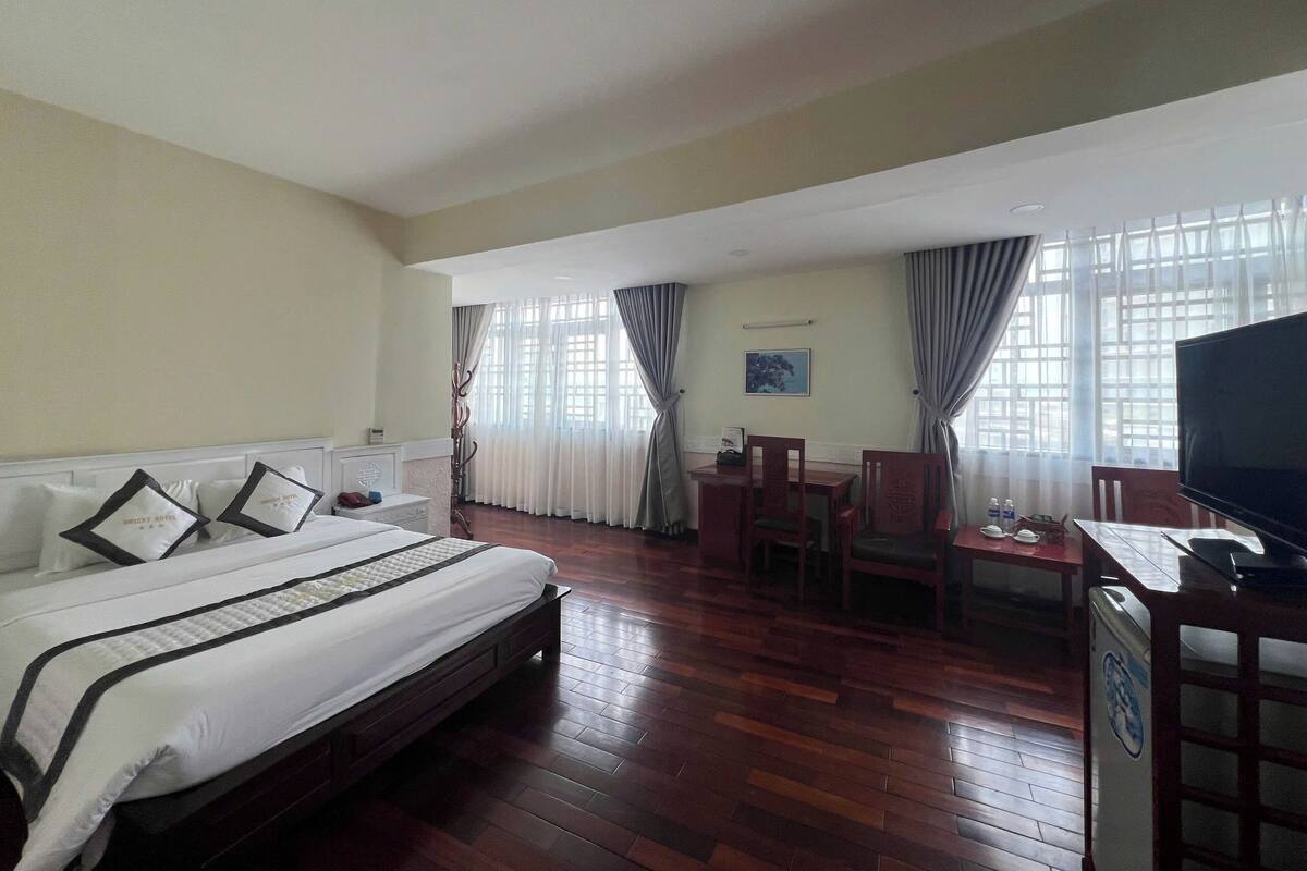ห้องพรีเมียร์ซิงเกิล | โต๊ะทำงาน, ผ้าม่านกันแสง, Wi-Fi ฟรี, ผ้าปูที่นอน