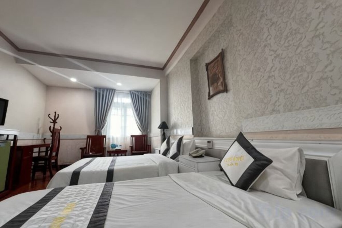 Desk, blackout curtains, free WiFi, bed sheets