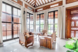 Khu tiếp khách ở sảnh